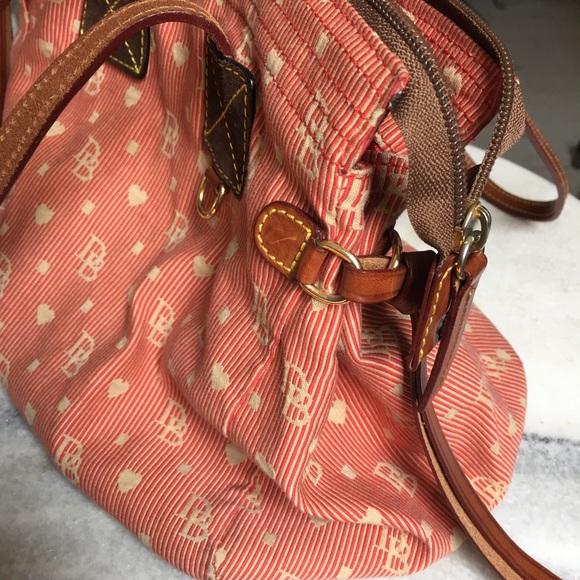 Dooney & Bourke Handbags - Vintage Dooney & Bourke Canvas Heart Bag